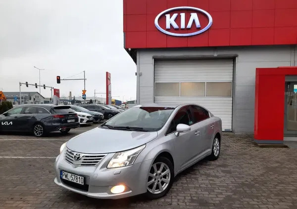 toyota Toyota Avensis cena 27499 przebieg: 224645, rok produkcji 2010 z Ostróda